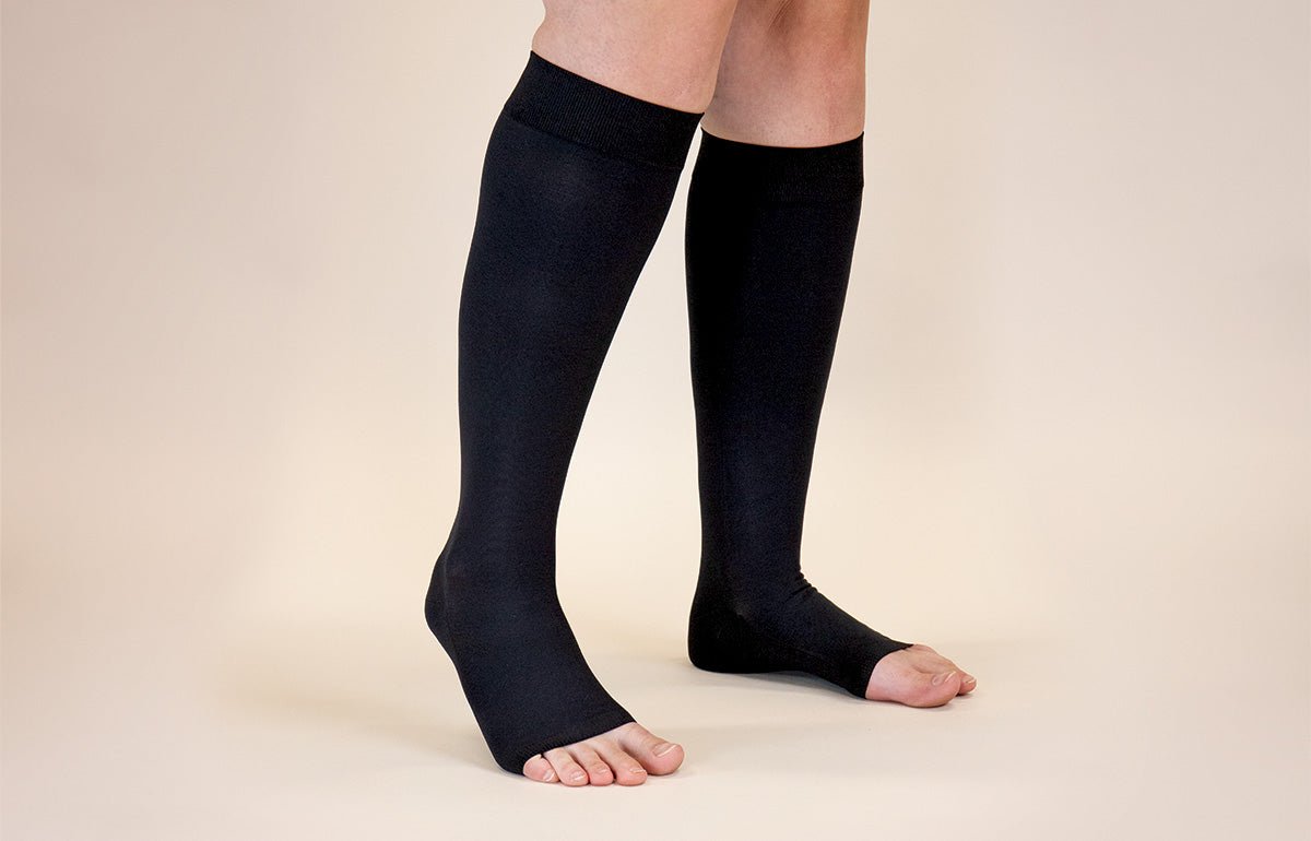 Onyx Gradient Compression Socks Sports Support Wear